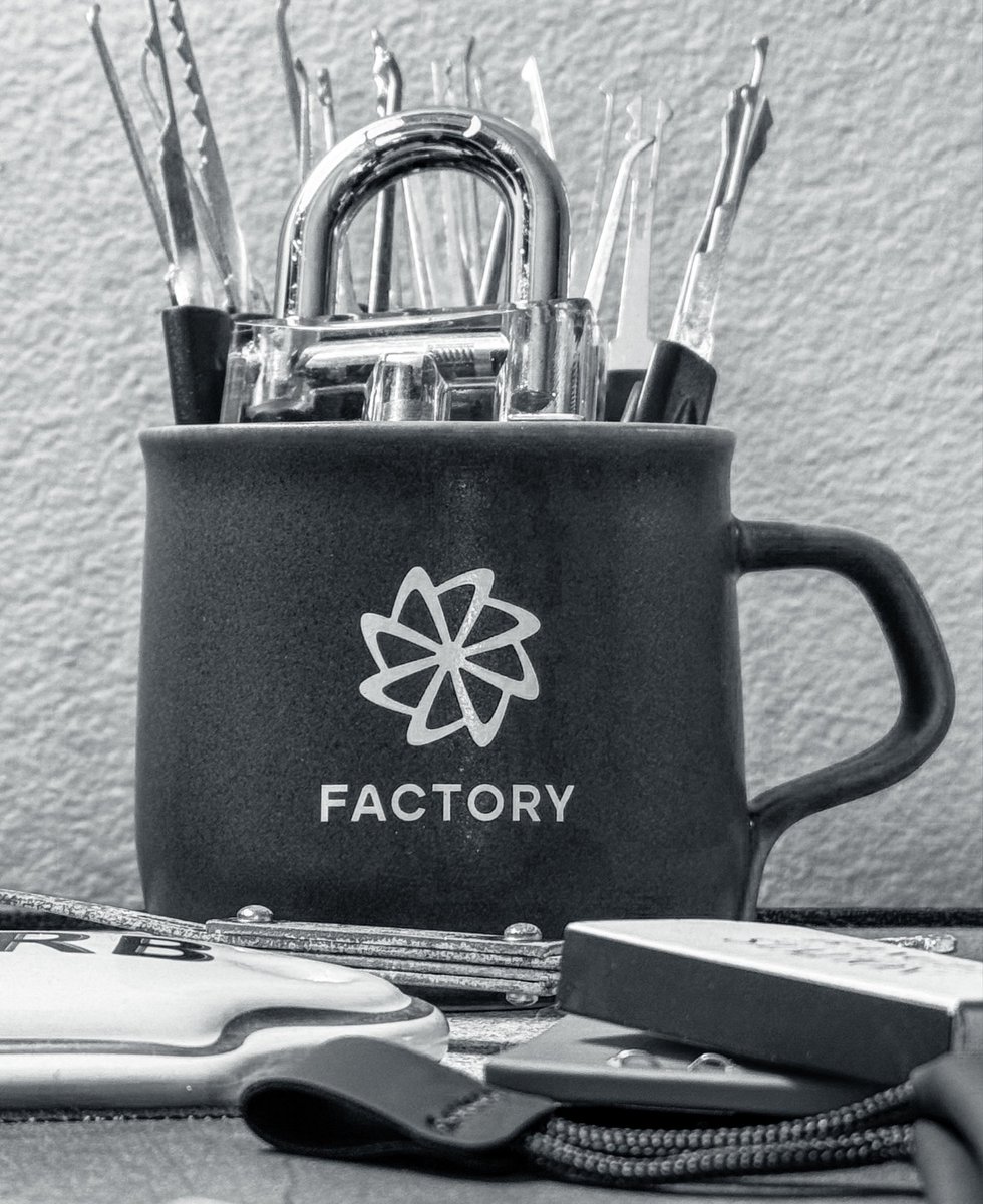 D̶͔̭̪̻ā̤̓̍͘t̲̂̓ͩ̑ā̤̓̍͘ tweet media