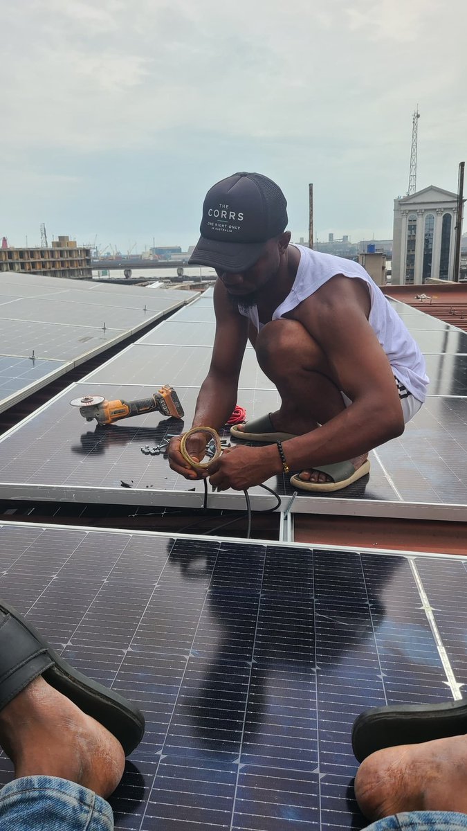 ExcelNas's tweet photo. Panel installation https://t.co/4uH31TT3MH