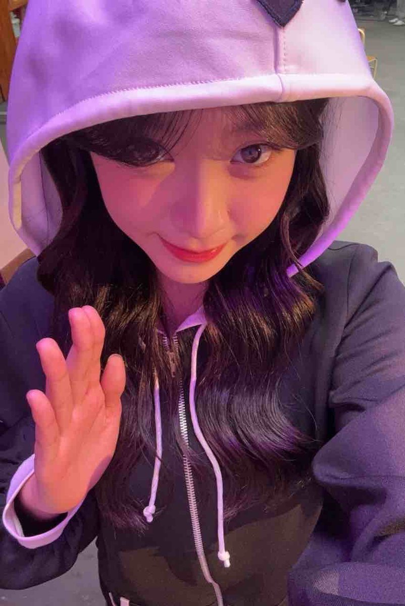 noobrepost48's tweet photo. Lily https://t.co/KtkZpKU3Jw