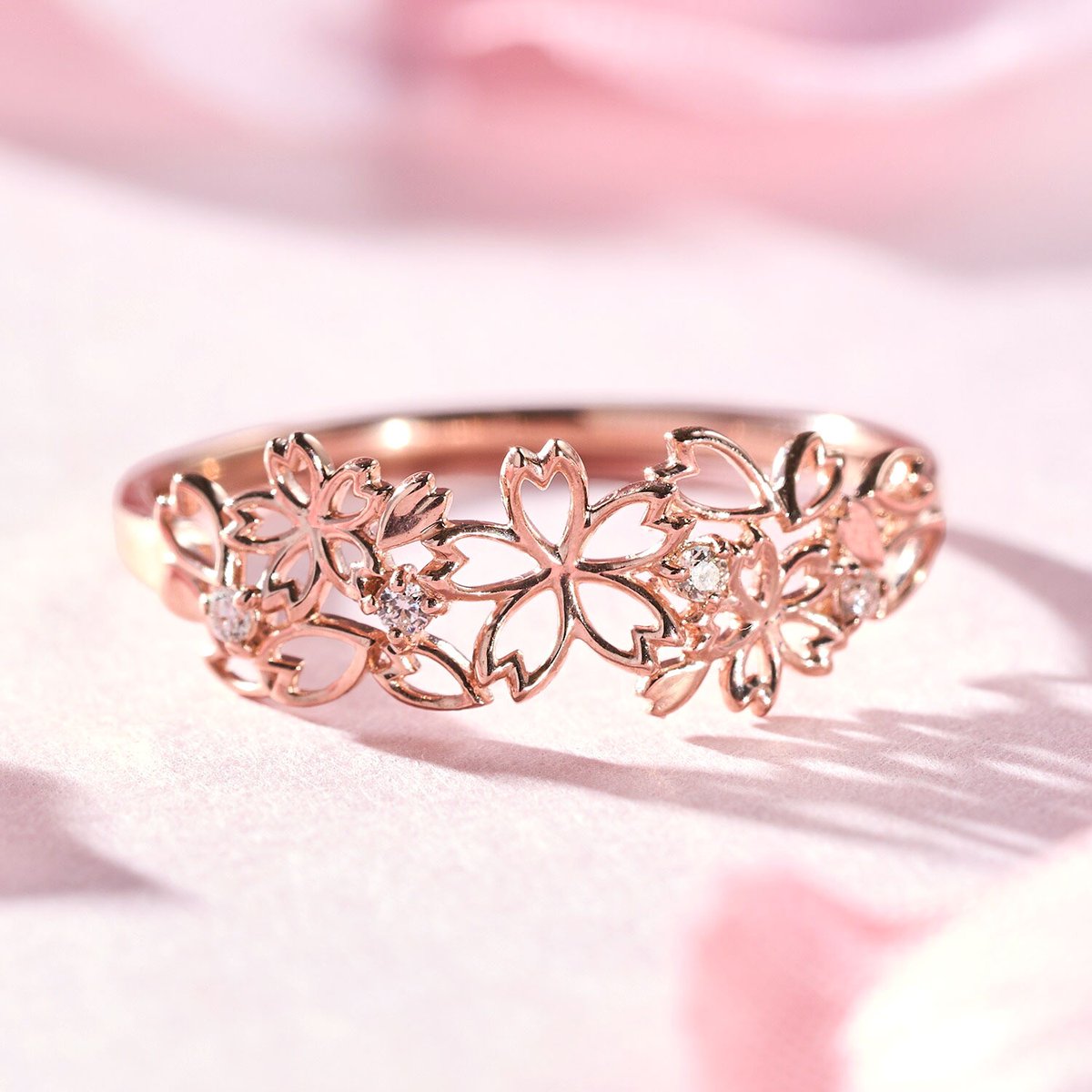 🌸大人気🌸／ ジュエリーのレースワークが美しい、日本製の桜リング