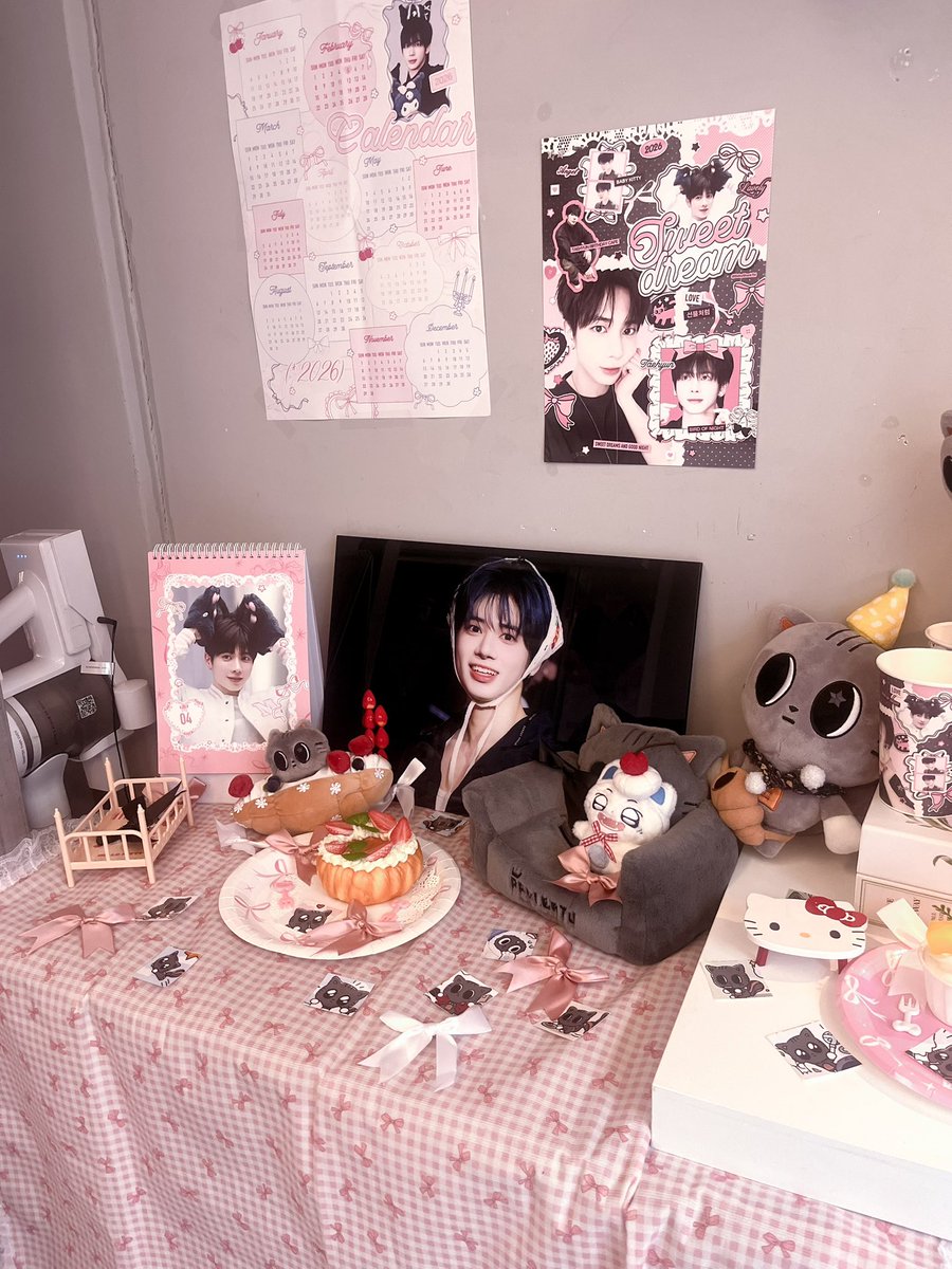 생카 갔다 왔숩니당♡ 

너무 예뻐요ㅜㅜ!!!!