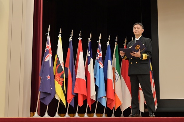 jmsdf_msc's tweet photo. ＃MCSC kicked off the 29th Indo-Pacific Naval College Seminar. #JMSDF will deepen friendship and mutual understanding with participating countries. For more information, please visit our website.
#MODJAPAN #JMSDF #FOIP
https://t.co/SRprdG9Vyx https://t.co/kOwjv6n8Vs