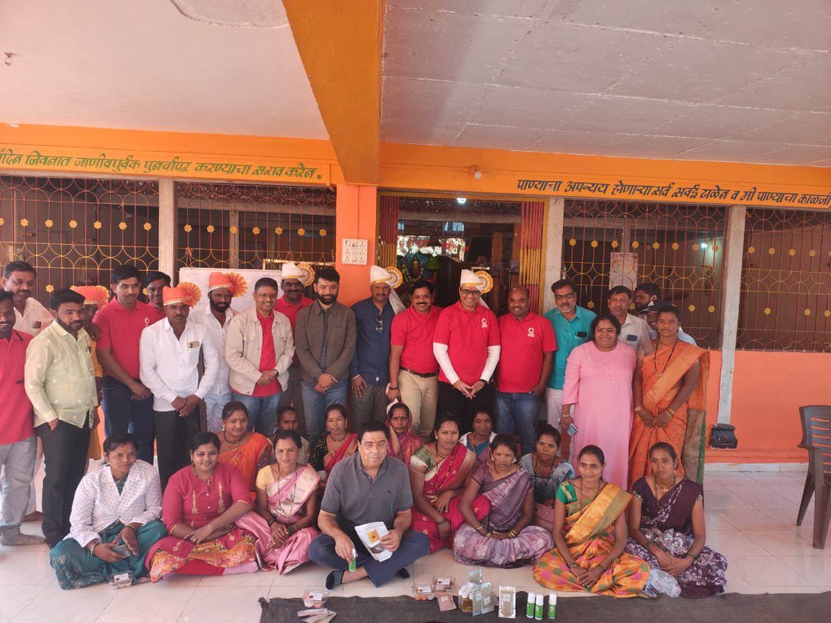 WeAreSwadhin's tweet photo. Meaningful moments from Nashik as our founder, #RonnieScrewvala, engaged with women entrepreneurs leading SHGs. Conversations around their enterprises, challenges, and journeys—most importantly, a space to listen and learn from the inspiring work they’re building on the ground. https://t.co/hKYgviBDpq