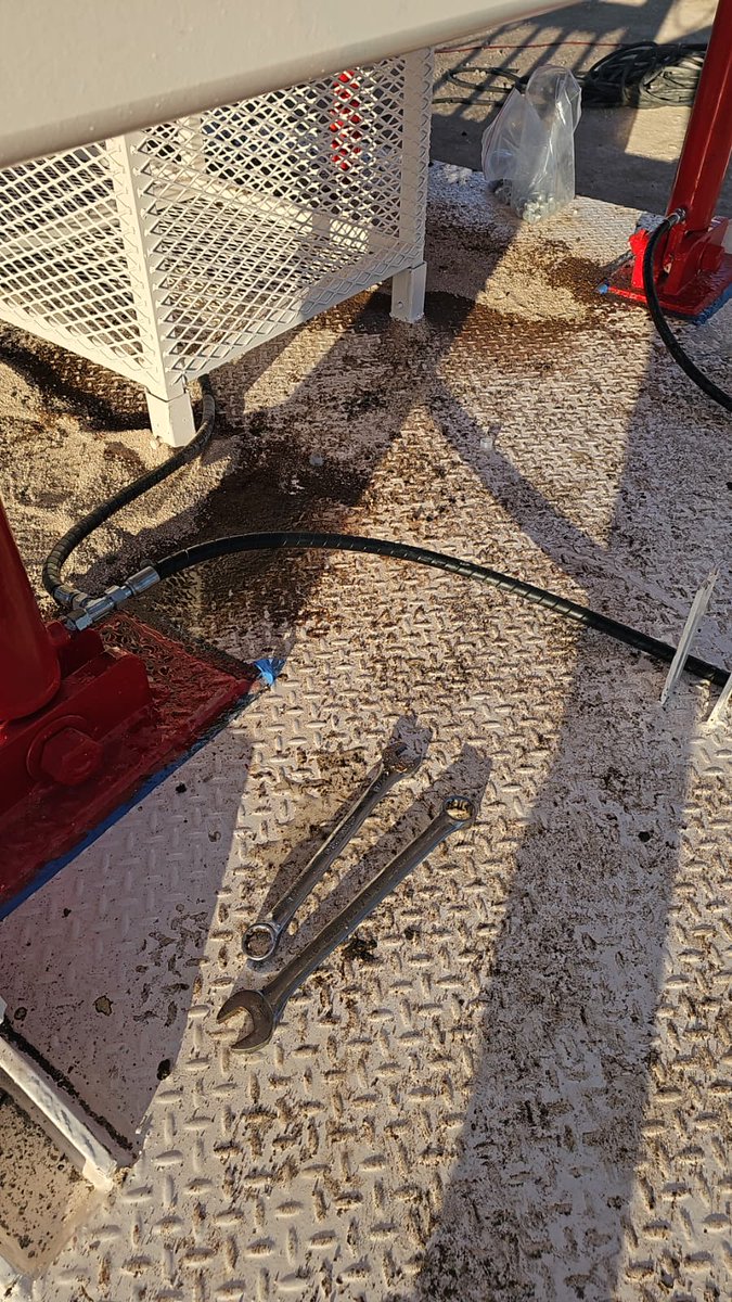 whcylinder's tweet photo. 😊🌟Weihang hydraulic cylinders are made with advanced materials, offering a combination of superior strength and lightweight construction. This results in improved performance and reduced energy consumption. See our seccess case!!! https://t.co/hrAxx4mVHv
#FluidCylinder https://t.co/eMln4v9cFk