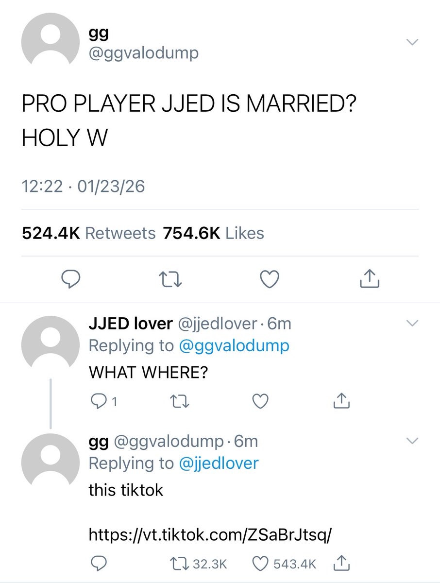 venusvinyls's tweet photo. Player 2 👾
a #nomin filo au wherein;

elise (jm) gets ch3ated on by his ex. he then decides to marry his ex's favorite pro player, jett kenzo (jn). https://t.co/gQa3S0iv6h