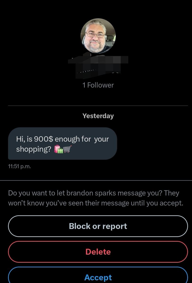 MConfidential's tweet photo. No of course it's not enough! Is that all the content of your wallet? #whatscammerssayinmydms https://t.co/dn5iwd3Uwu