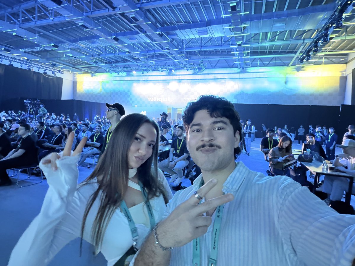 alyonitaa tweet picture