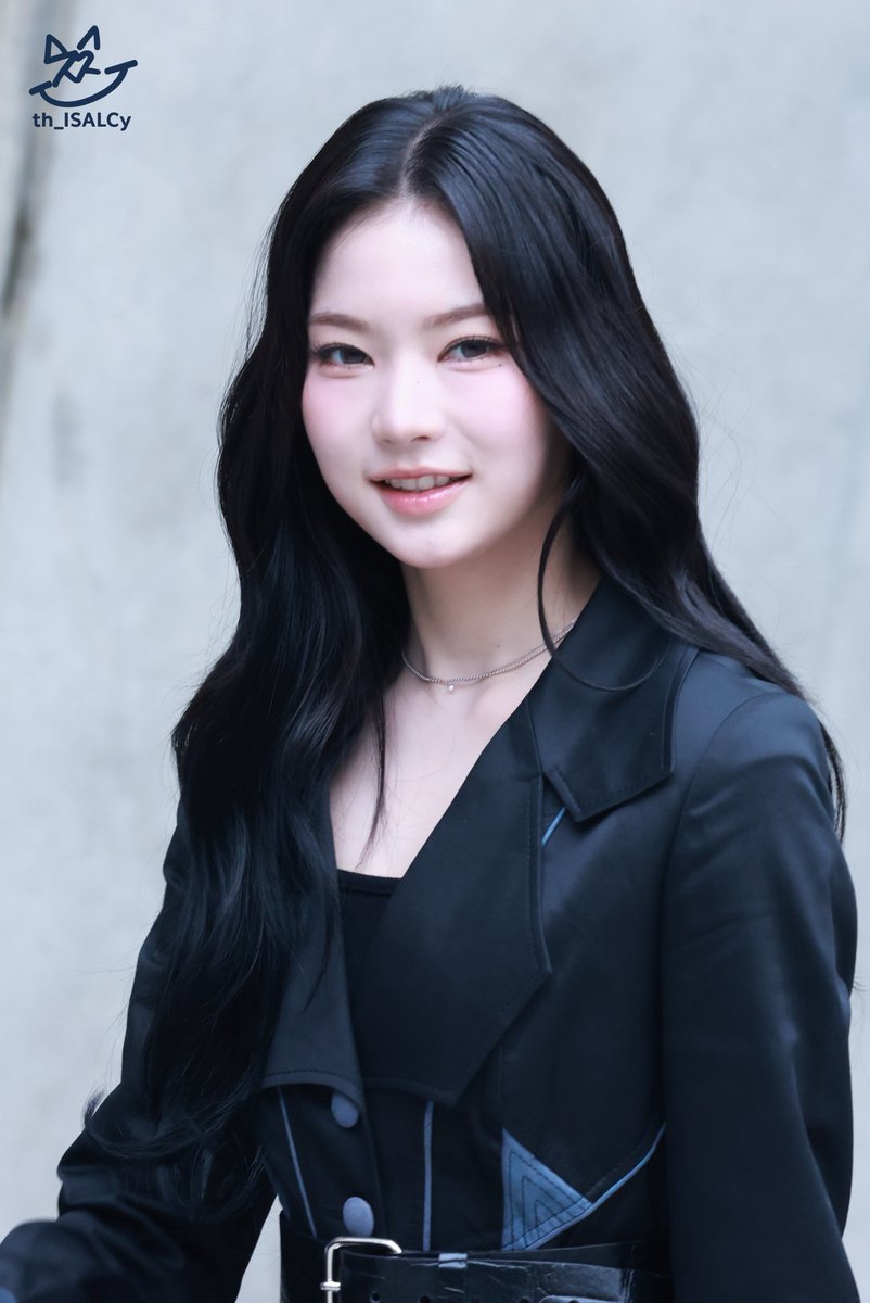 th_ISALCy tweet media