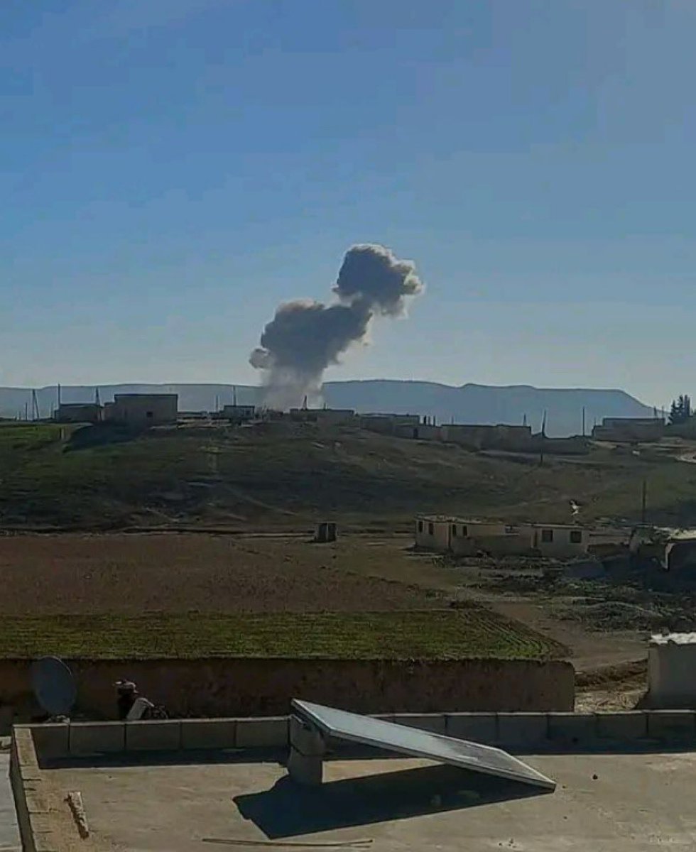 🔴Suriye/Menbiç’de kaydağı bilinmeyen bir patlama meydana geldi.