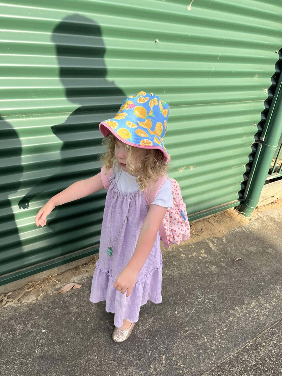 Bundogs's tweet photo. Miss Bea went to 3 year old kindergarten today and got booted early for having a melt down when the sunblock came out 😜 
Mum got the call of shame to pick her up and go teachers 💪
I'm all for consequences for your actions and this unit needs to learn #toughlove #whataunit https://t.co/et63WLnAyy
