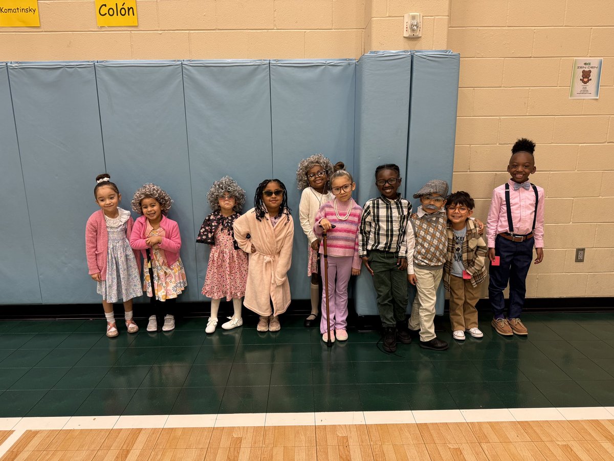 HumbleISD_RCE's tweet photo. Happy 100th Day of School! 🎉 We spotted some students that mysteriously aged overnight! 👴🏽👵🏽 We are 100 days wiser &amp; closer to reaching our goals. Thank you to our #CubcommUNITY for being a proactive parent-school partner throughout these 100 days! 💙💚 https://t.co/g96fUhpPsM