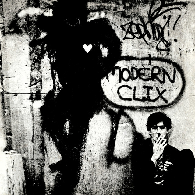 "Clics modernos":
porque el conocido streamer Rageylo reaccionó a rock nacional y el álbum mejor puntuado fue Clics modernos con 6.6
Mientras que OKTUBRE fue puntuado con 5.1