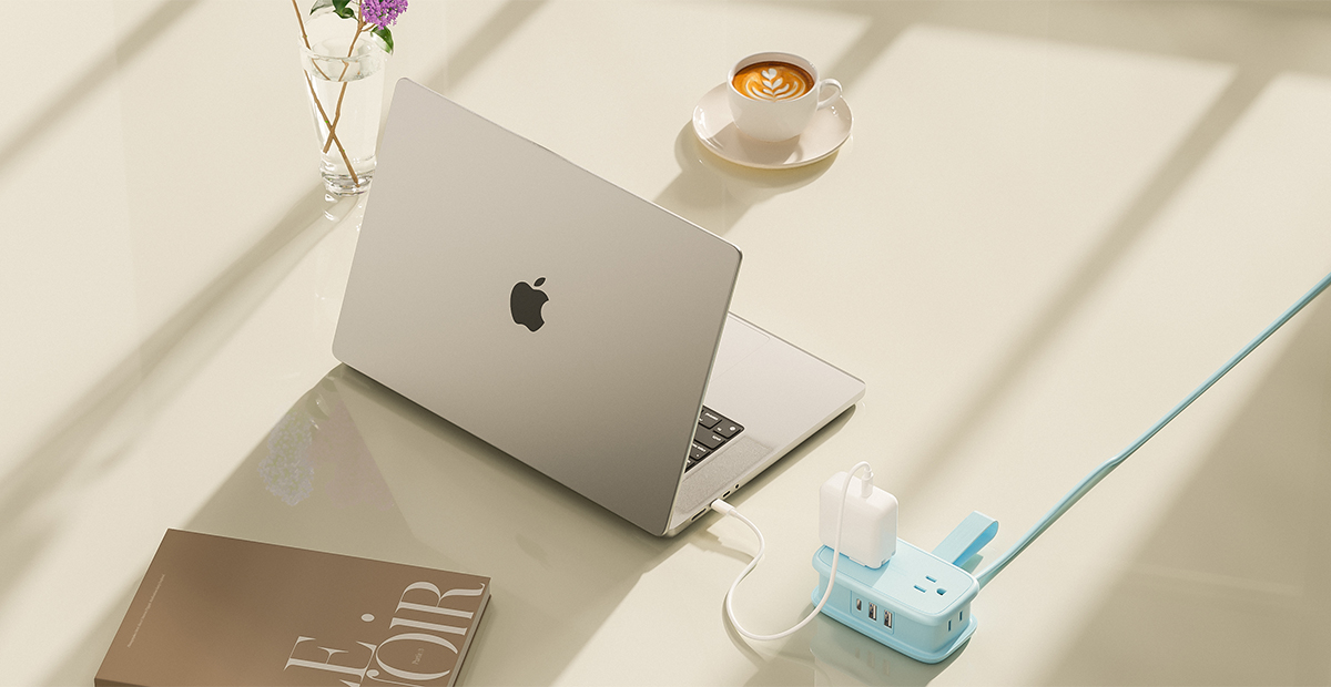 NTONPOWER_USA's tweet image. Pocket power, now in colors! 💙

Calling all blue fans—small, stylish, and ready to power your day.

#ntonpower #pocketpowerstrip #portablecharger #travelessentials #powerstrip #usbcpower #pocketpower #blueaesthetic #bluevibes #techstyle #everydaycarry #ontheroad #charginginstyle