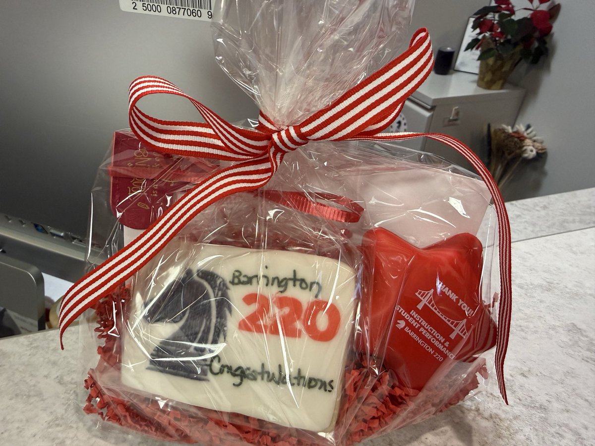 Sarah Rabe tweet media