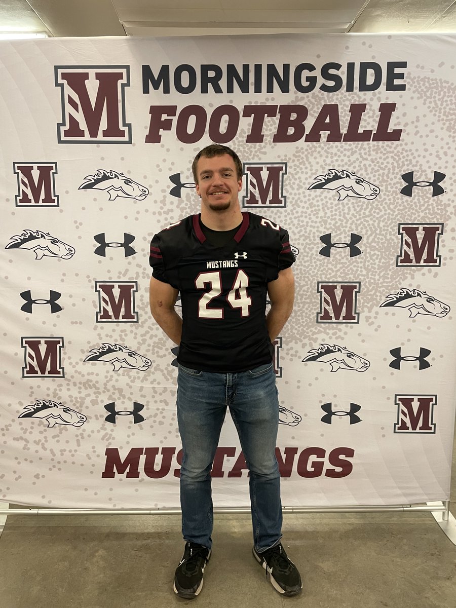 CarterT32706's tweet photo. After a great visit with Coach Mason Scott and Coach Steve Ryan, I am blessed to announce that I have received an offer to play football at Morningside University. @CoachMasonScott   @MsideFball @MsideFootball https://t.co/gDtcNuhCj2