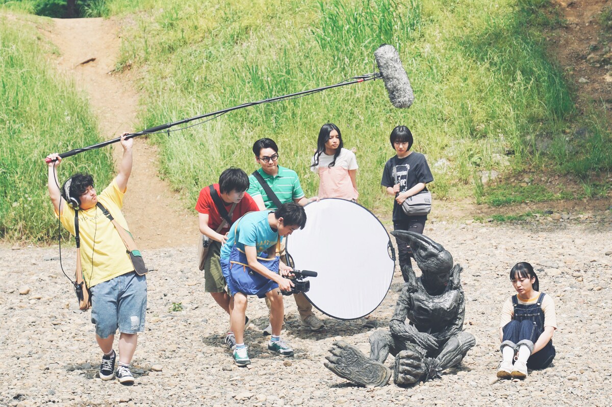 市井昌秀監督作「ハローマイフレンド」本予告が解禁、高校生とエイリアンが映画を作る

エンディング曲はチャラン・ポ・ランタンがカバーした「涙くんさよなら」
natalie.mu/eiga/news/6587…

#ぼくらのレシピ図鑑 #ハローマイフレンド