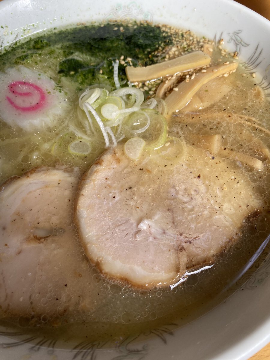 pilotwire's tweet image. 最近の囲ろり🍜
チャーシュー分厚くて嬉しい☺️
#ラーメン
#辛味噌