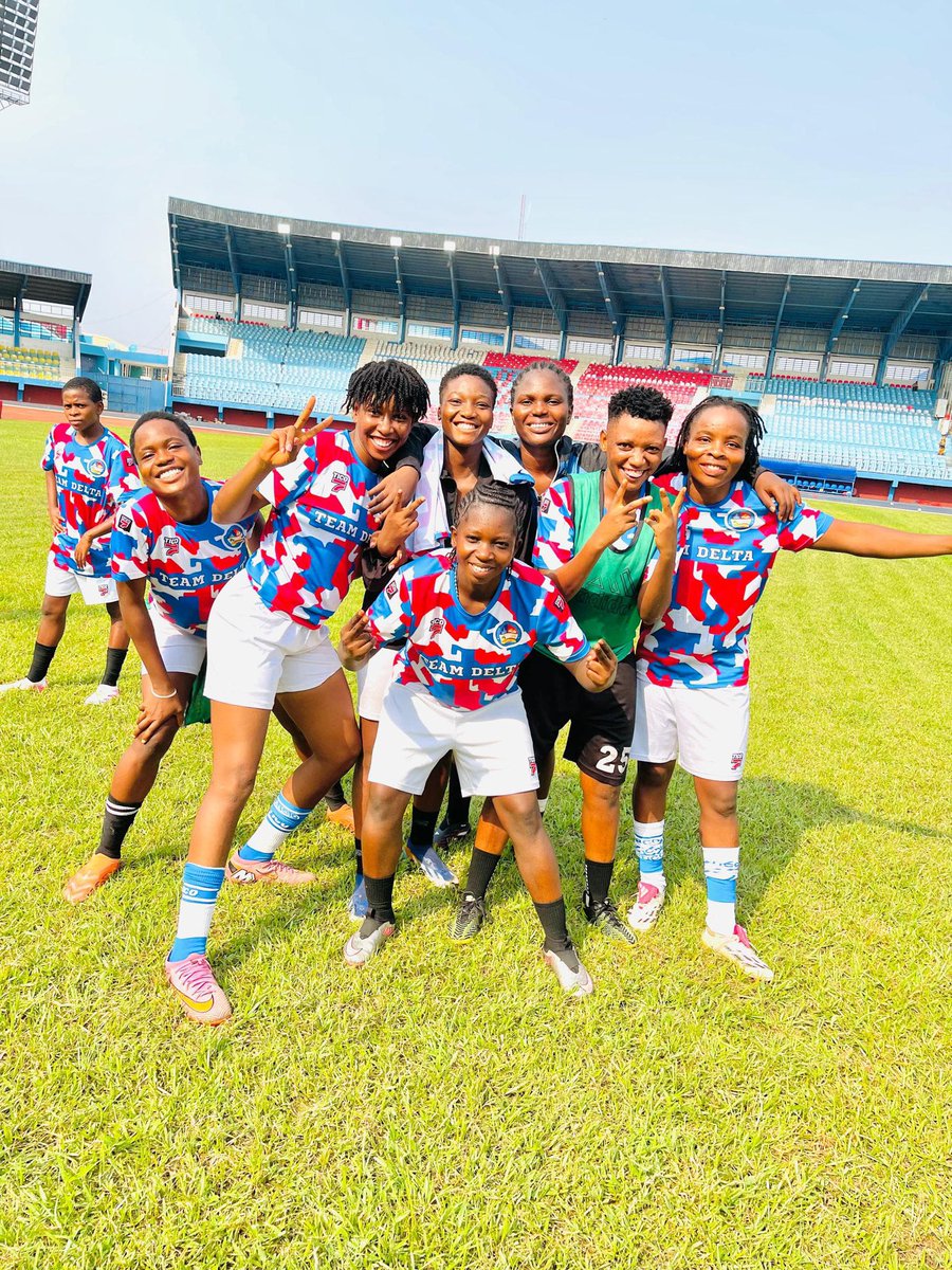 Omoruyi___'s tweet photo. 📸 Scenes from Delta Queens’ Tuesday morning training session at the Stephen Keshi Stadium, Asaba.

Newly unveiled head coach, Stanley Osazee Francis, led his first session in charge of the six-time NWFL Premiership champions, The Pearl.

#NWFL26 #ThePearl #DeltaQueens #Asaba https://t.co/KNy2eT61Tn