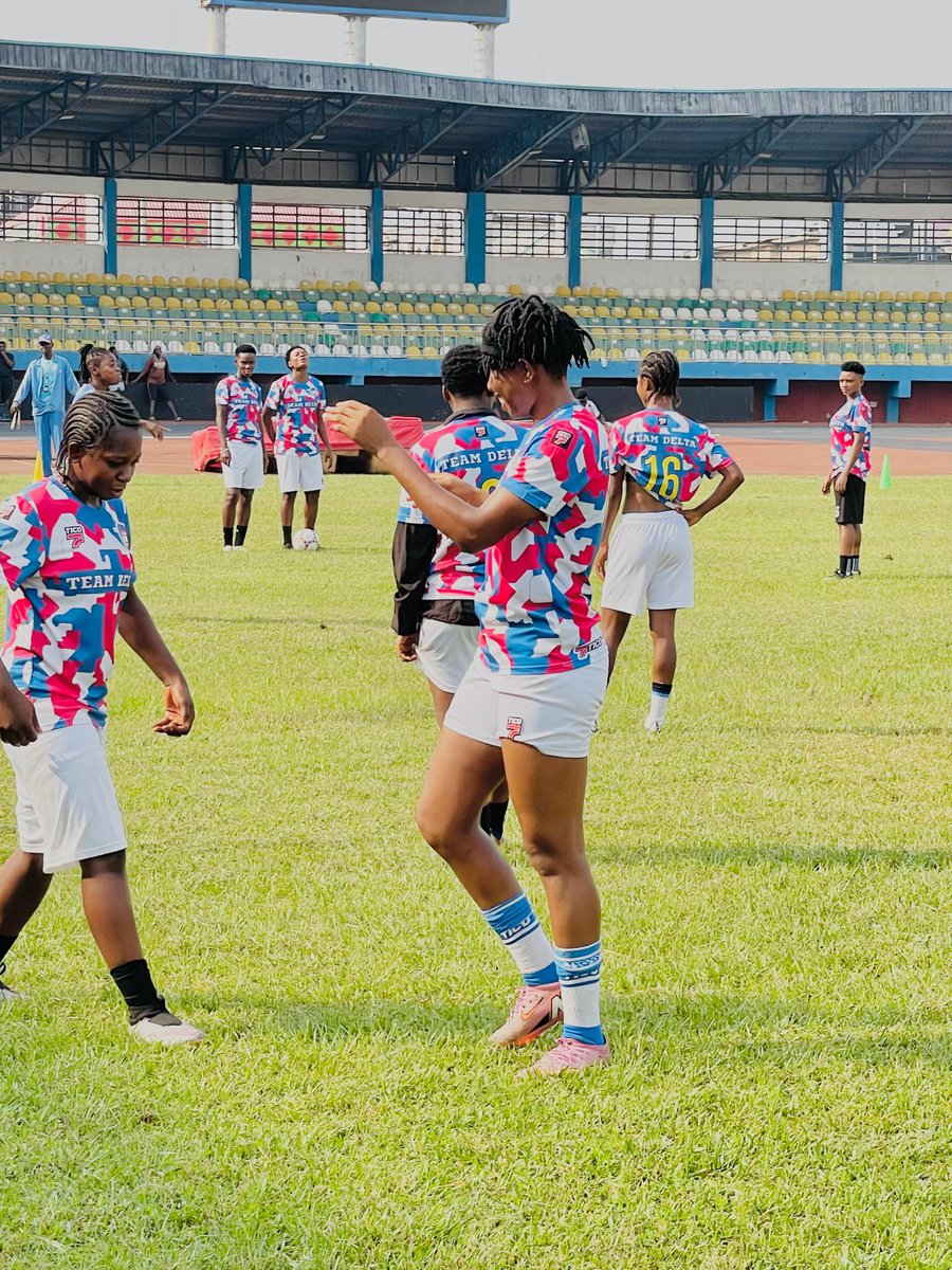 Omoruyi___'s tweet photo. 📸 Scenes from Delta Queens’ Tuesday morning training session at the Stephen Keshi Stadium, Asaba.

Newly unveiled head coach, Stanley Osazee Francis, led his first session in charge of the six-time NWFL Premiership champions, The Pearl.

#NWFL26 #ThePearl #DeltaQueens #Asaba https://t.co/KNy2eT61Tn