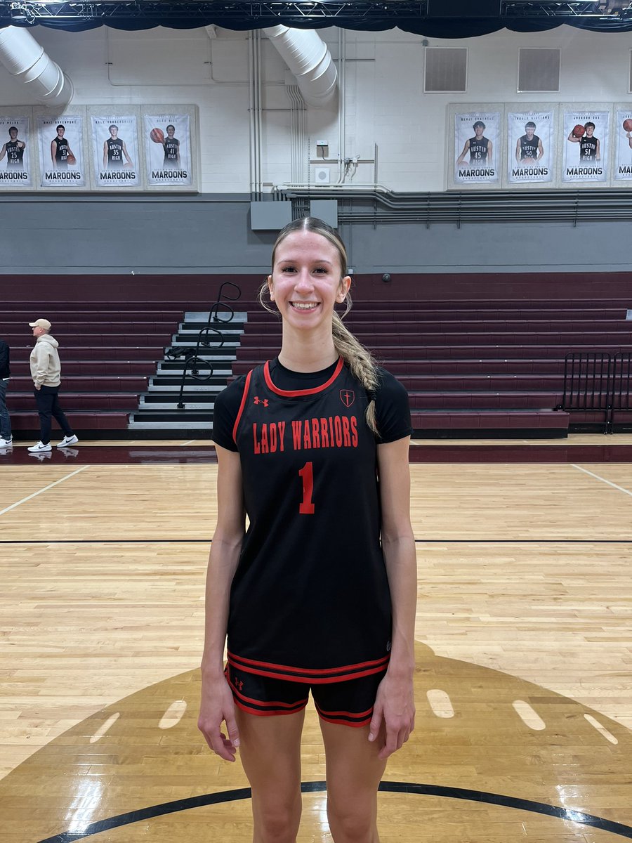 Jewlzonthemic's tweet photo. 💎JEWLZ’S JEWEL OF THE GAME💎

Gritty performance @yasmeen_ba11er 

Despite not having the most efficient shooting game, she found other ways to put points on the board by getting to the ft line and connecting.

Schmidt scored 31 points to rally back @ccs_girlshoops after trailing double digits then securing the win over Austin HS in OT.

@ACH_GBB @Nick_TXHSGBB #AlamoCityHoops #txhshoops
