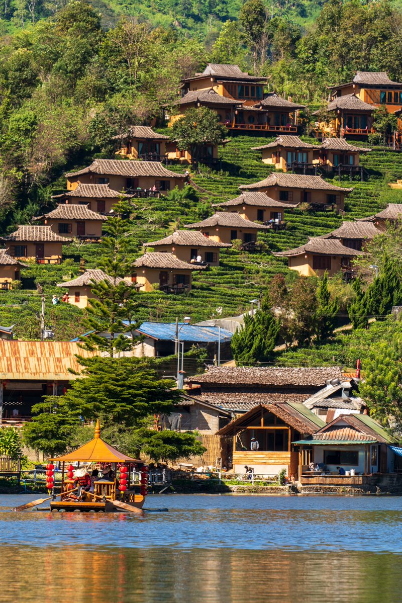 Feel All The Feelings : Amazing Thailand x Lisa
บ้านรักษ์ไทย จ.แม่ฮ่องสอน

"เพราะบางความรู้สึก... อธิบายเป็นคำพูดไม่ได้ แต่ต้องมาสัมผัสด้วยตัวเอง" 

#FeelAllTheFeelings #AmazingThailandxLisa
#บ้านรักษ์ไทย #แม่ฮ่องสอน #Maehongson