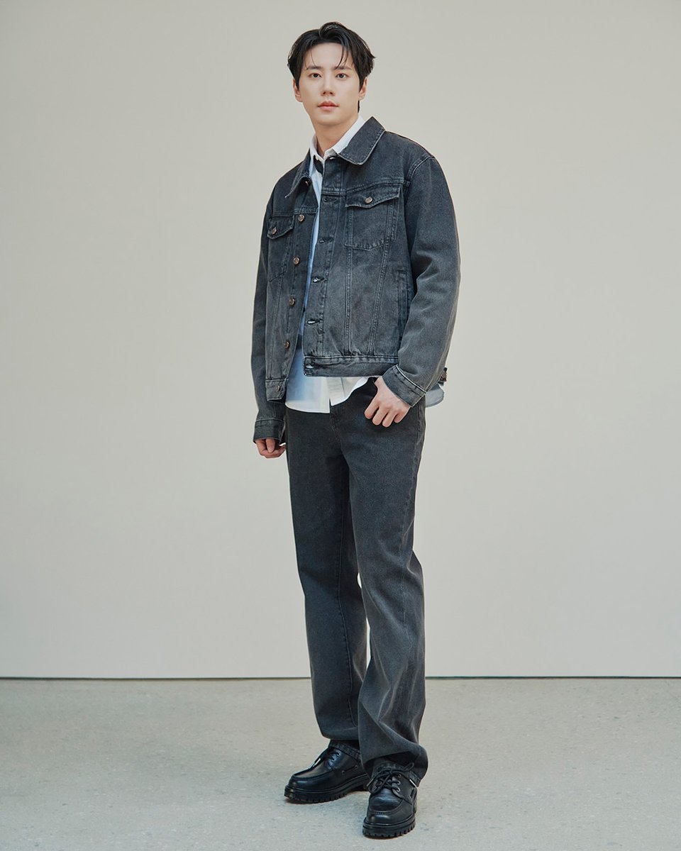 adorejunyoung's tweet photo. 260204 musinsa.official IG (1/2) 

플랙 × #이준영 26 SPRING

#LEEJUNYOUNG #플랙 #Plac https://t.co/tuvdZqhQmH