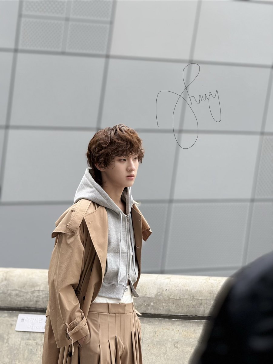 Omelete434196's tweet photo. I was really shocked when I saw him. I just took all the photos with my phone with no editing, but his beauty is unreal
#kongjiro https://t.co/BWSmMn69gh