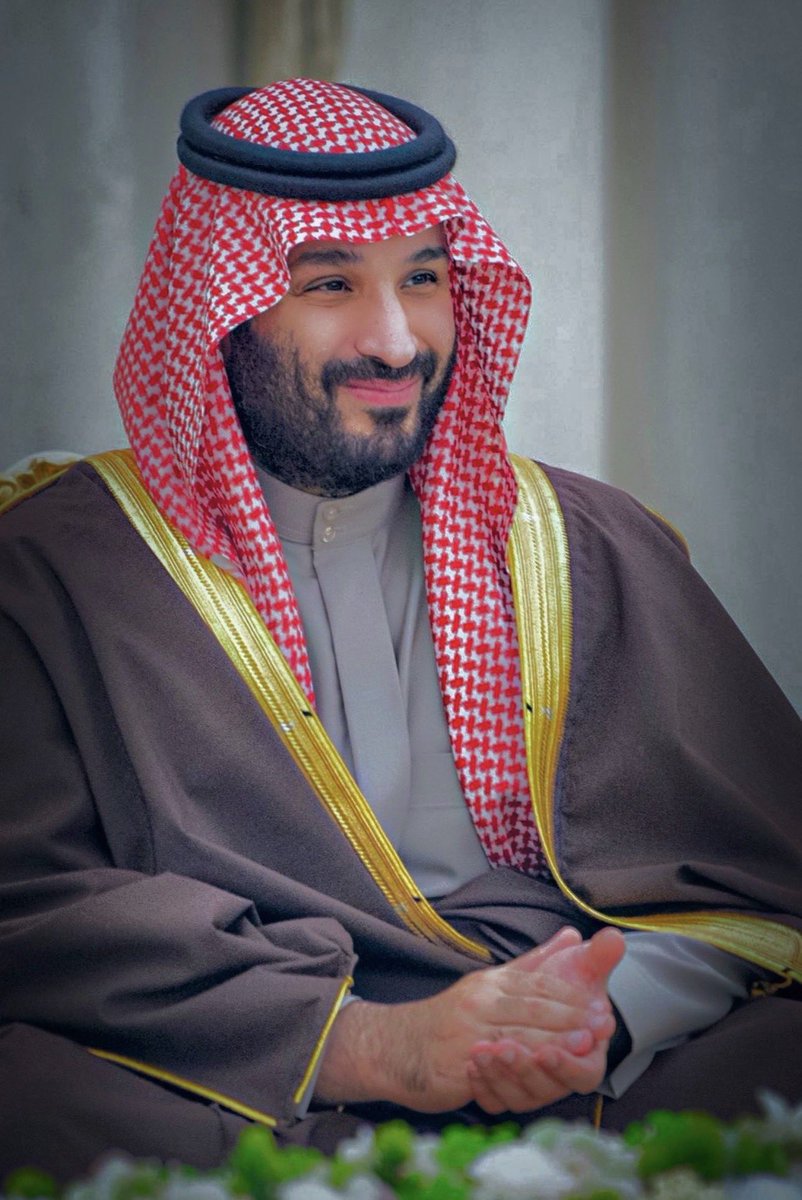 eng_hossam1992's tweet photo. اللهم احفظ سيدي محمد بن سلمان، واحفه بعنايتك، وألبسه لباس التوفيق والهيبة، واجعل النصر حليفه، والتمكين رفيقه، والتوفيق قرينه، واكتب له من لدنك نصراً وتمكيناً وفتحاً قريباً، واجعله سبباً في رفعة البلاد وعلو شأنها، واحفظ به أمن الوطن وعزّه، يا رب يا عزيز ،،،.. https://t.co/3c9ZB7AY8S