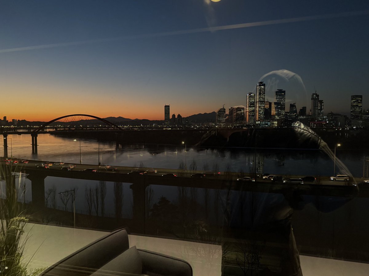 THE_LEES_'s tweet image. Their ig’s got banned, so they moved their lovestagram to their group account lmao