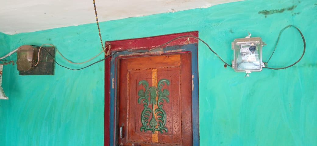 TusharKantaMo18's tweet photo. ନନ୍ଦପୁର ବ୍ଲକ ରାଇପାହାଡ଼ ଗ୍ରାମରେ ଆନ୍ଧ୍ର ବାଣ୍ଟିଛି
@PMAYUrban @UIDAI #voterID #Electricity, #MGNREGA_Jobcard and Work, #Drinking_Water #Ration_Card #Pension #Cofee_plantation #FRA_ROR #Health and #Education @CMO_Odisha @rdmodisha @SecyChief @koraputdm @JanaSunani ଜିଲ୍ଲା ପ୍ରଶାସନ ନୀରବ https://t.co/ywvct26P5y