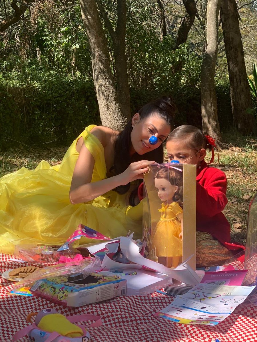 Recordando cuando nuestra <a href="/barbara_lopez21/">Barbara Lopez</a> se convirtió en Bella 🌹 y le cumplió el sueño a una pequeñita 🥹❤️‍🩹🥹...

#BarbaraLopez 💜