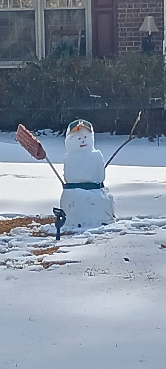 Tom Austin tweet media