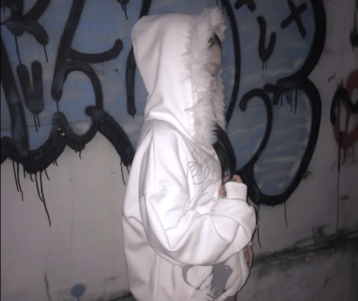 meegoの激かわフーディーが今なら4800円で買えちゃうらしい…♡
買わなきゃ損ってやつじゃん……