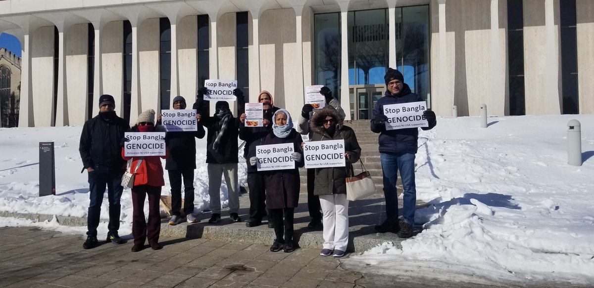 CFBDHindus's tweet photo. 📍 Princeton, #NewJersey | Despite subnormal temps, the community stood strong as 25+ U.S. cities joined the #NationwideRally in solidarity with #BangladeshiHindus, raising voices for justice &amp; safety.
#SaveBangladeshiHindus #HinduLivesMatter #StopHinduDripDripGenocide https://t.co/TI2z7fgtWl