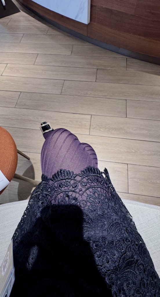 名鞋美脚 tweet media