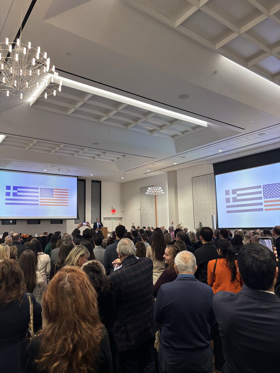 nhshellenics's tweet photo. The National Hellenic Society joined 25 fellow Greek-American organizations for the annual Vasilopita cutting at the Archdiocesan Cathedral in NYC under the Hellenic-American Chamber of Commerce! Thank you Lia and Gina Frankis for representing our organization on Friday!🇨🇾🇬🇷 https://t.co/gt01eGjfpv