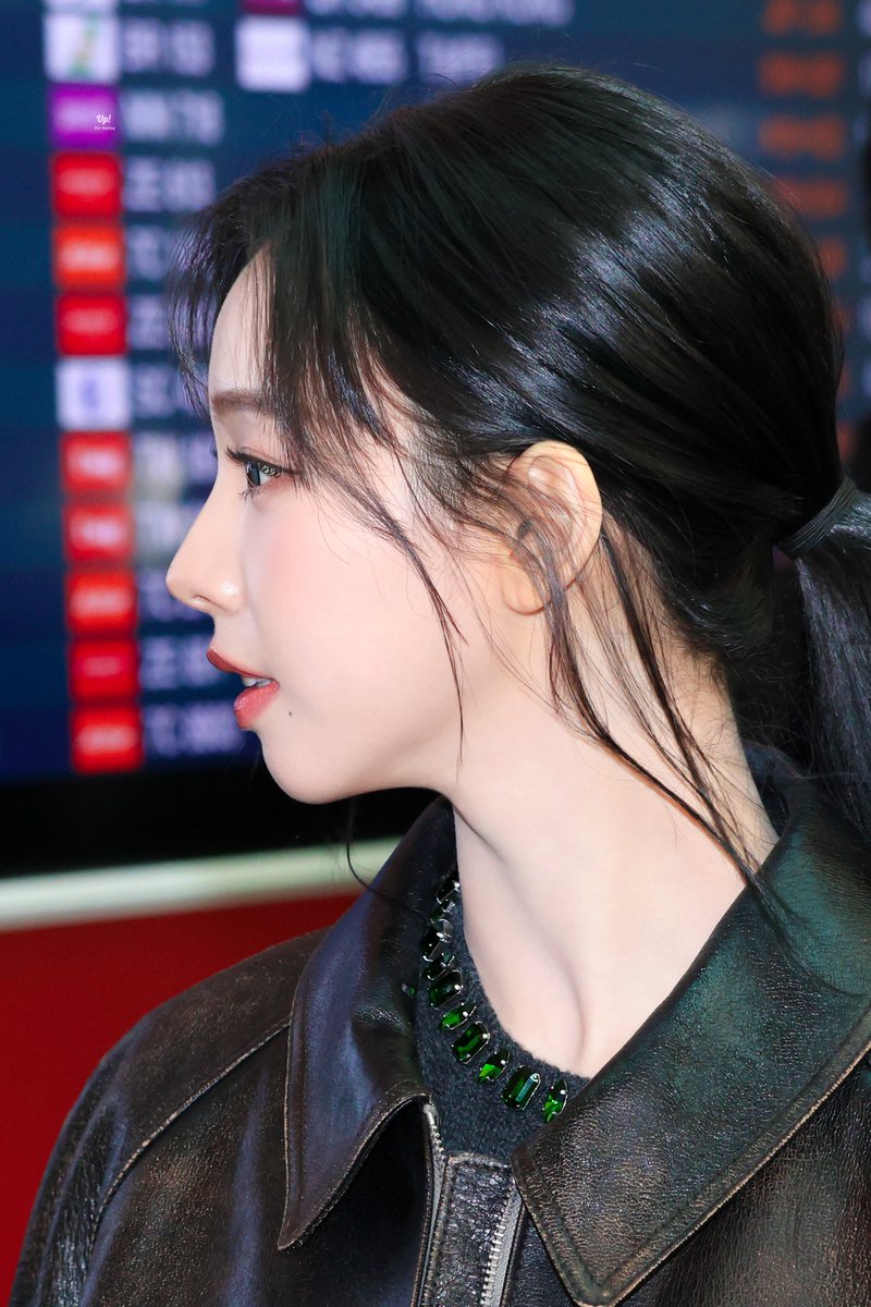 0411_UP's tweet photo. 260130 ICN
🙃🤍
#Karina #카리나 #aespa #에스파 https://t.co/BpIqhETeAk