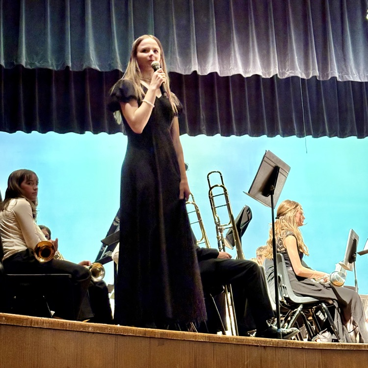 cmsd12's tweet image. Tonight's Futures Concert did not disappoint! Bravo to our incredible elementary, junior high, and high school student performers... as well as our amazing and dedicated D12 band directors🎶