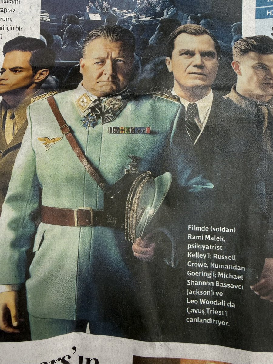 Nürnberg tarih duruşma psikoloji .. dünyanın bu kaosunda cesur ve etkileyiciHanna Arendt’in Banality of Evil gozleminden 10 yil once bu psikolog Nazilerin psikopat olmadigini, her ulkenin bunu yapabileceğini soylemesi ve buna inandiramamasi cok ilginc. 
🌻