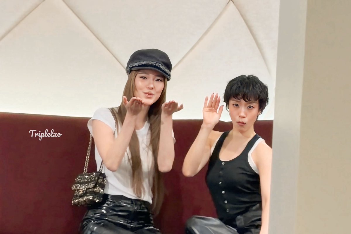 triplelxo's tweet photo. JingJing Yu with P'Ploy Horwang 📸🙌🏻
COCO CRUSH X JINGJING
#CocoCrush
#CHANELFinejewelry
#jingjingyu #ployhorwang https://t.co/pyuz26TC3q