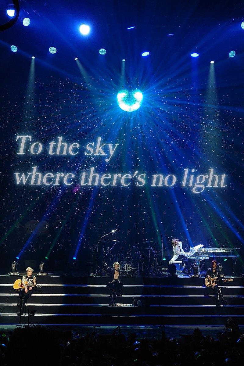 Jill_x_Yoshiki's tweet image. We waited out there in the cold(-7℃) for three hours that day for #TLRS concert, and it honestly felt like we’d already been through life and death together!❤️
@AlejandraAstet3
@Rocklady19731 
@Snowelles1 

#THELASTROCKSTARS