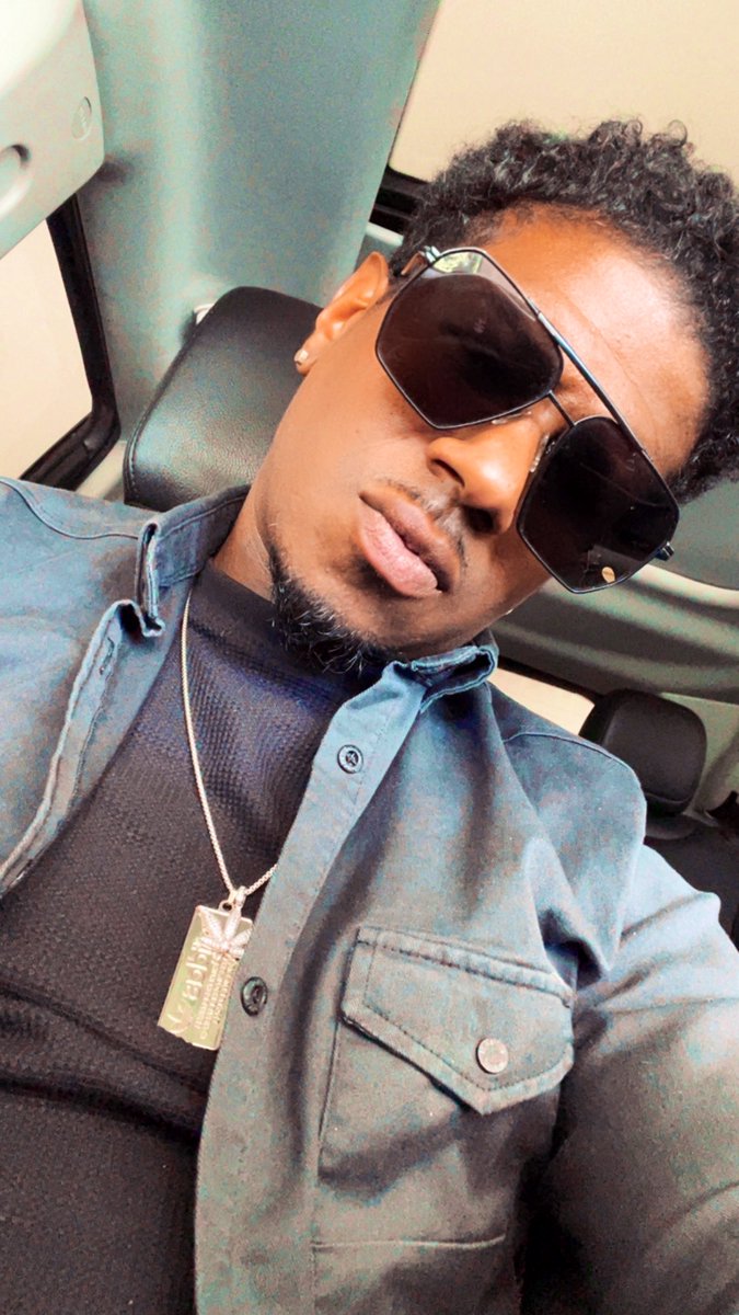 ItsJustSemy's tweet photo. I Pray I Stay “Outta Sight, Outta Mind” 😎✌🏾 https://t.co/U3Pxv8i0W0