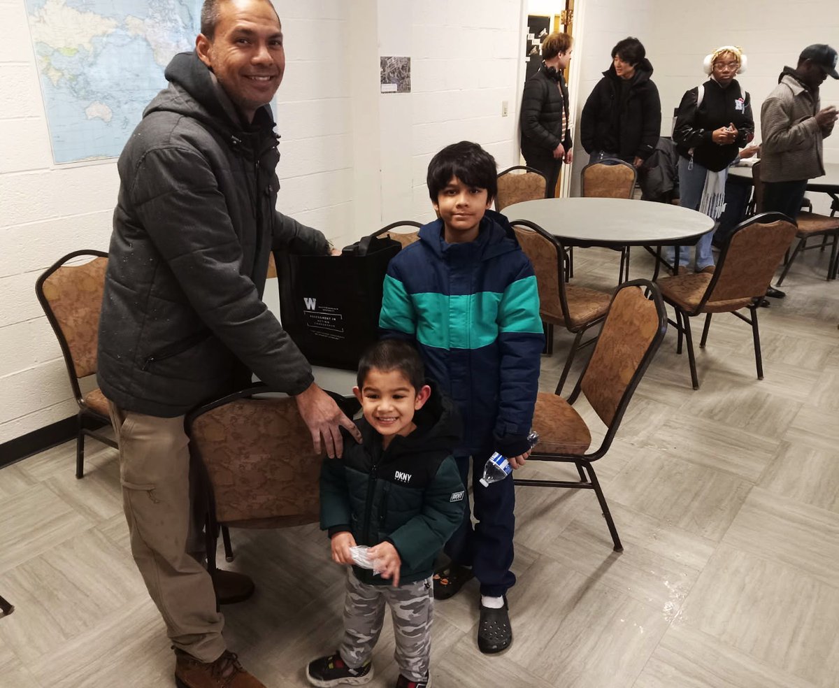 FeedingBroncos tweet media