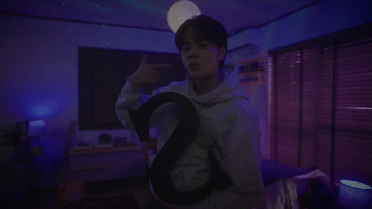 H0NEYW0RKS's tweet photo. shion will always be shion 🩶

to be able to see him still chasing his passion and doing what he loves all while being his usual silly weirdo self out in the open brings me pure happiness. bonbon you are so loved, never change. https://t.co/KmYQ0mdhLn