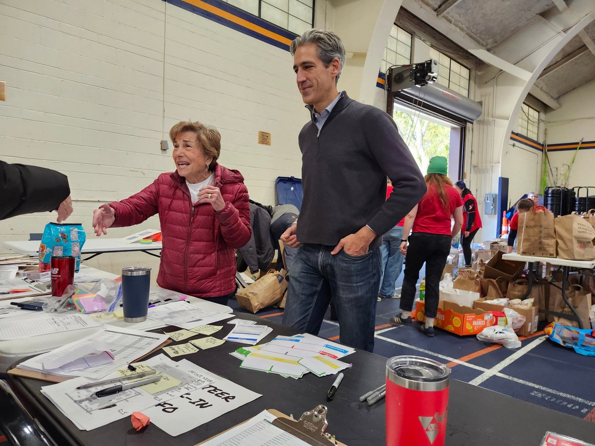 Jan Schakowsky tweet media