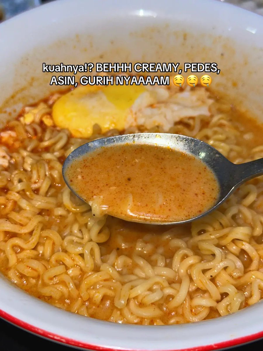 ratjunmuu's tweet photo. INI MIE 3 RIBUAN TAPI RASANYA KAYA BOHONG 😭
kuah creamy pedes gurihnya nggak ngotak, mienya tebel kenyal bukan tipe letoy. beneran definisi jajan murah yang bikin lupa diri, sekali nyoba langsung pengen nyetok sekardus 🥲 https://t.co/ybJTKzRTEU