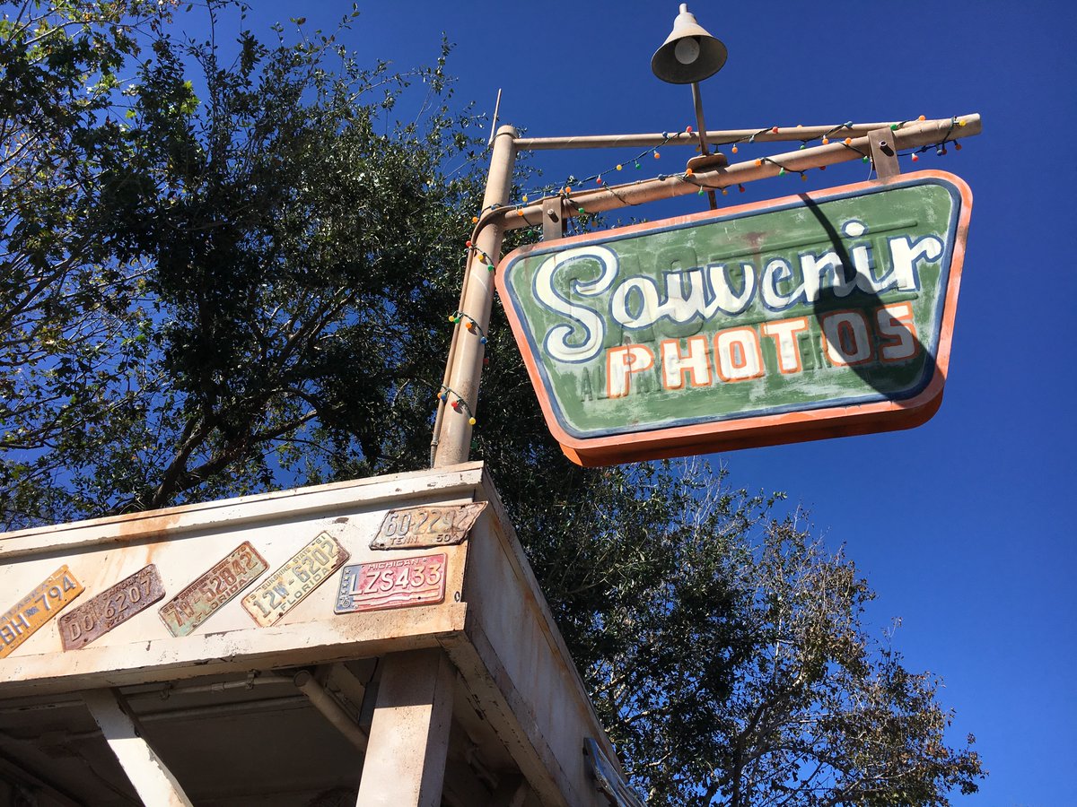 AliciaStella's tweet photo. DinoLand USA *before* Donald's Dino Bash https://t.co/QGSNkRp7c3