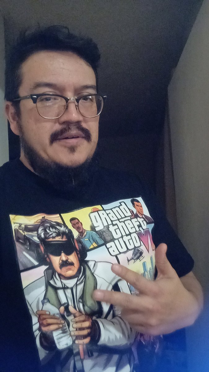 En la vida paralela.