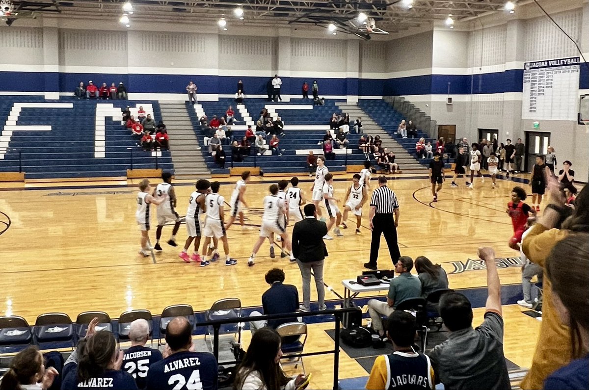 Alexis Burris tweet media