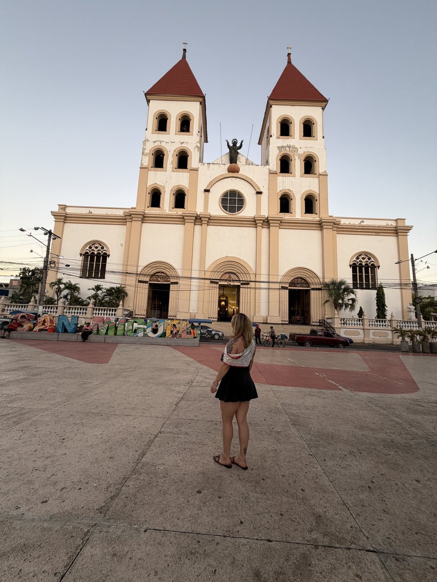 juststeffx's tweet photo. #SanMiguel 🇸🇻 https://t.co/FjNyP4qeJI